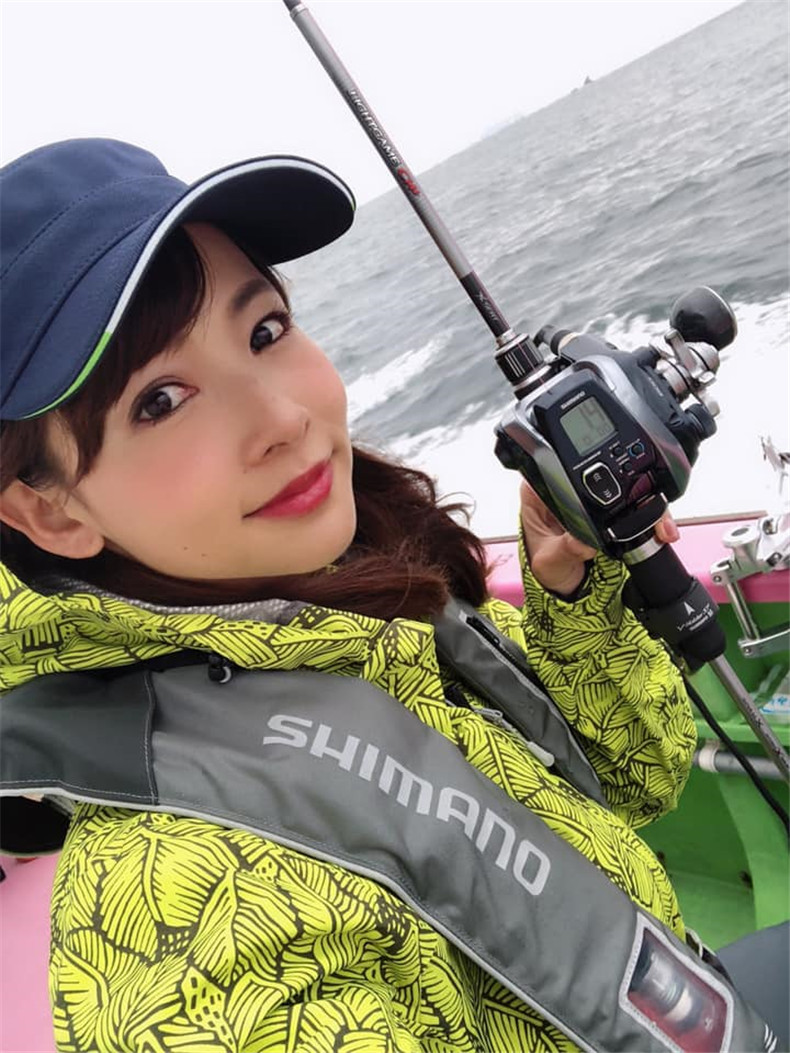 绝美钓鱼高手《坂本智子》竟是地方妈妈!换上泳衣身材无岁月痕迹!-真好呀