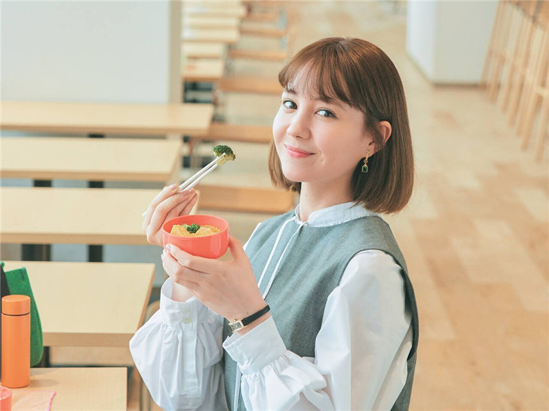 双层公寓美女!德日混血《トリンドル玲奈》年初将揭露泳衣摄影集-真好呀